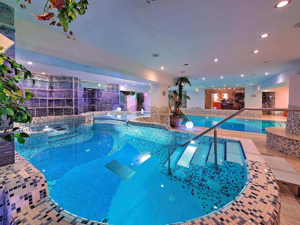Luna Wellness Hotel Folgarida Exteriér fotografie