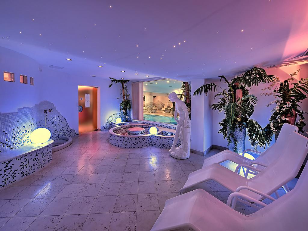 Luna Wellness Hotel Folgarida Exteriér fotografie
